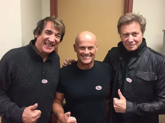 Chicago's Robert Lamm poses with perhaps the best percussion combo in the business